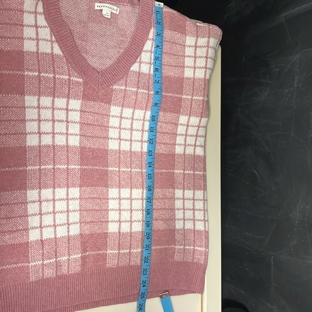 Aeropostale- vneck pink and white plaid sweater - Picture 6 of 6